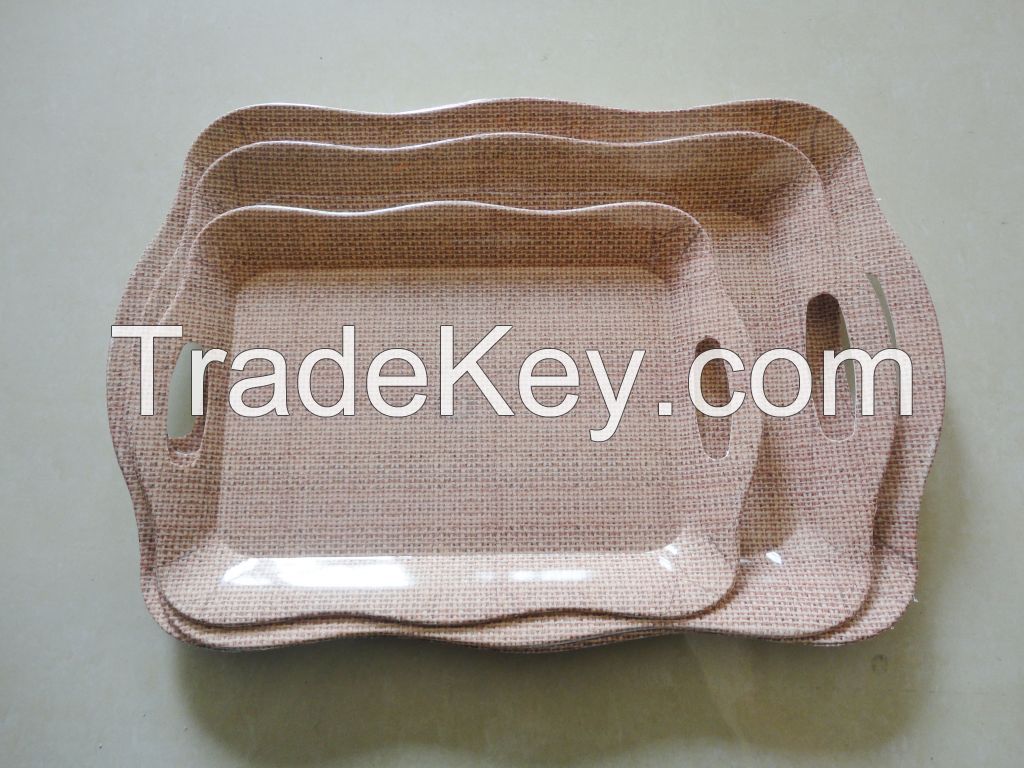 plastic trays/plastic plates