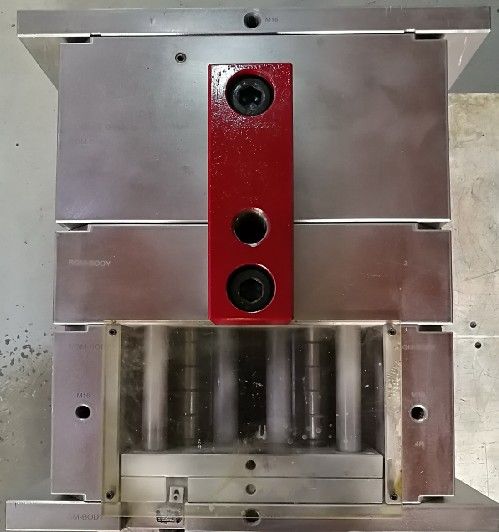 Precision Plastic Mold Mould injection for Connector Relay Gear