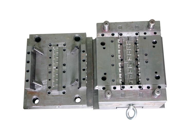 Injection moulds