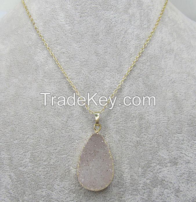 agate pendant necklace 