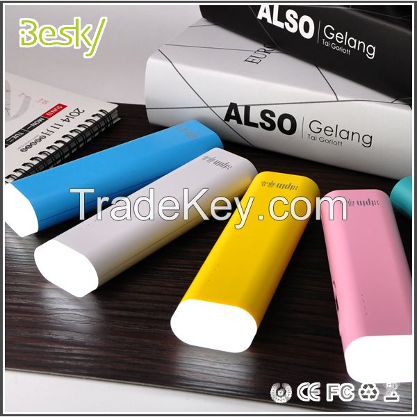 2015 new fasion flashlight power bank 7800mah for mobile phones