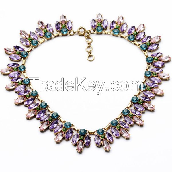 Bulk crystal necklace