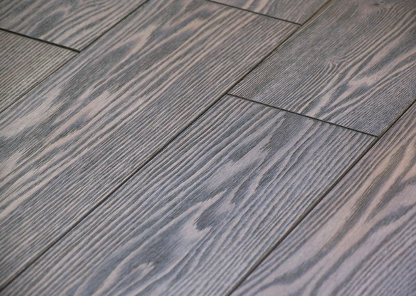 Brushed Solid Wood Floor (Ash)