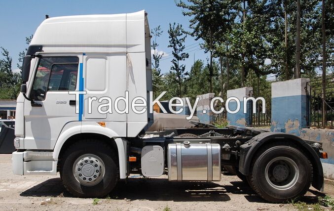 SINOTRUK HOWO 4*2 Tractor truck