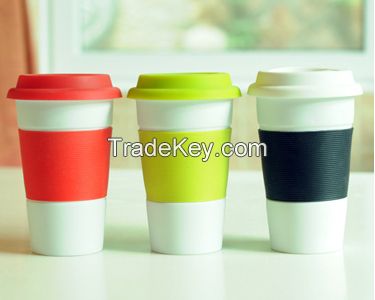 with rubber/silicon/plastic lid/cover and band/sleeve Englis style fashion travel mug/coffee/latter mug ceramic/procelain mug