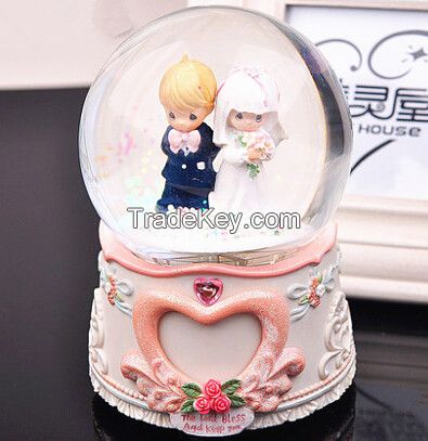 Crystal Snow Water Resin globe Ball