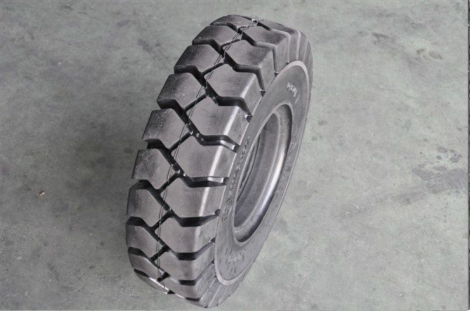 Solid tires