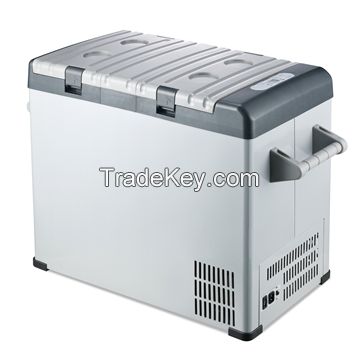 Mobile fridge with compressor 52L