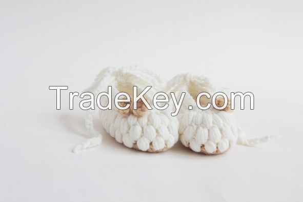 Foxxie Booty, Soft wool shoes, knitted children shoes, crochet booty - EN71 standard, 100% handmade