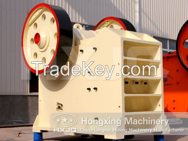 Big capacity jaw crusher