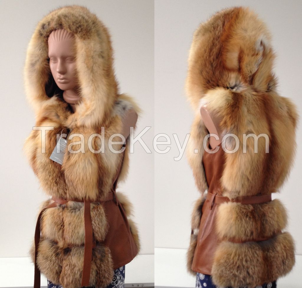 Beautiful spectacular coat  vest of fur   RED FOX  