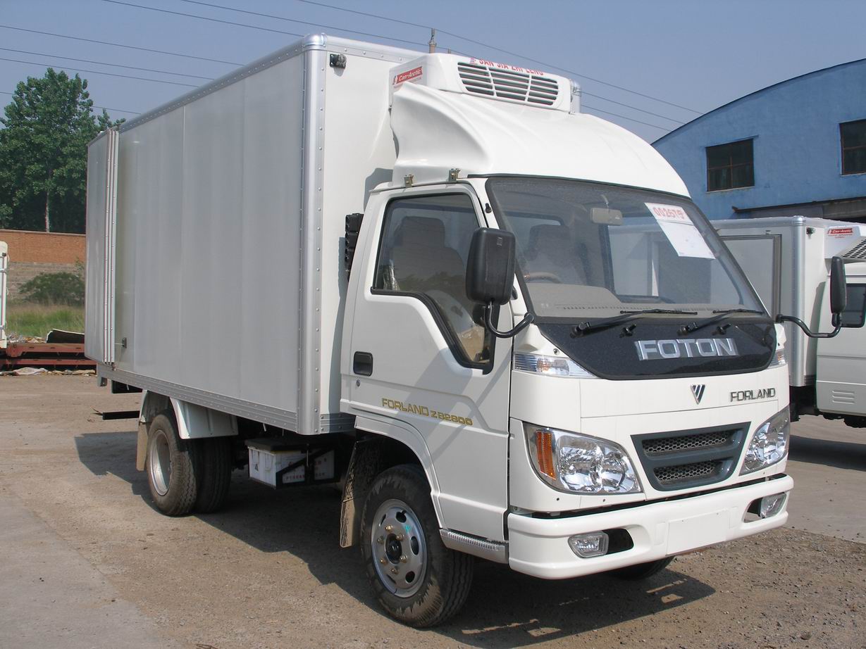 Refrigerated truck