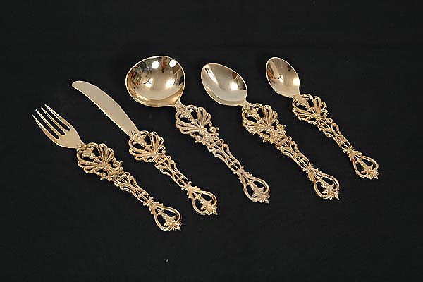 mughlaiclassic,vinacular,dressing room,short glass