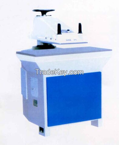 Hydraulic swing arm press cutting machine