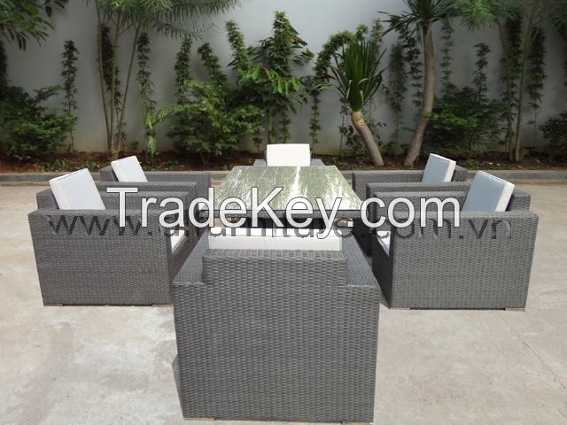 Outdoor Dining Furniture