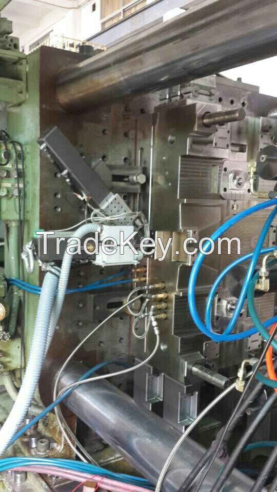 Plastic injection mould/parts/,blow mould/parts die casting mould/parts. aluminium, hardware, rubber mould/ parts