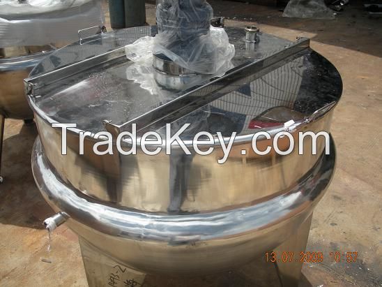 Sugar Cooking Pot