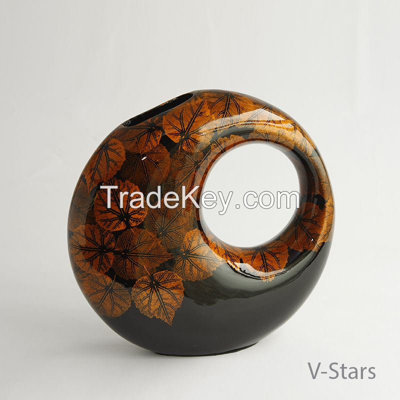 Lacquer vase