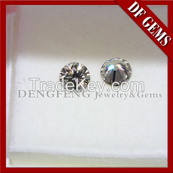 Excellent Cut Round White Moissanite Diamond