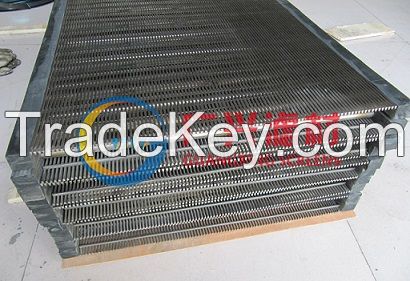 Wedge wire flat panel