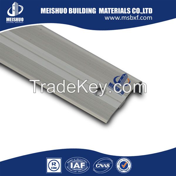 Hot selling Anti-slip safety aluminum stair nosing