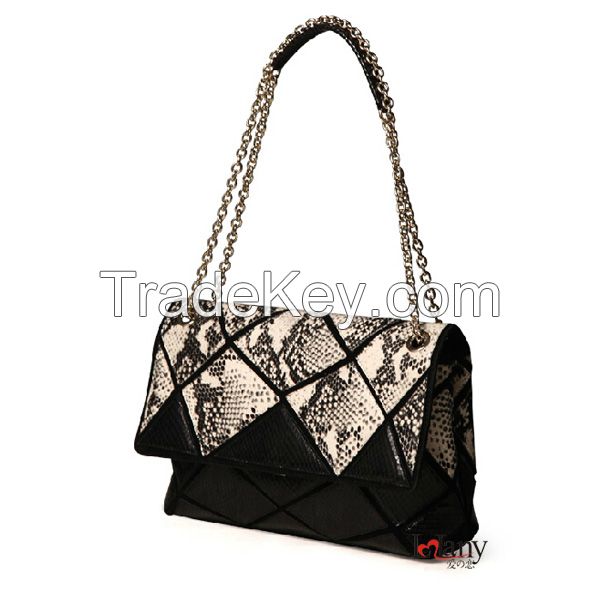 Woman leather handbag printed leather single shoulder bag with metal chains 