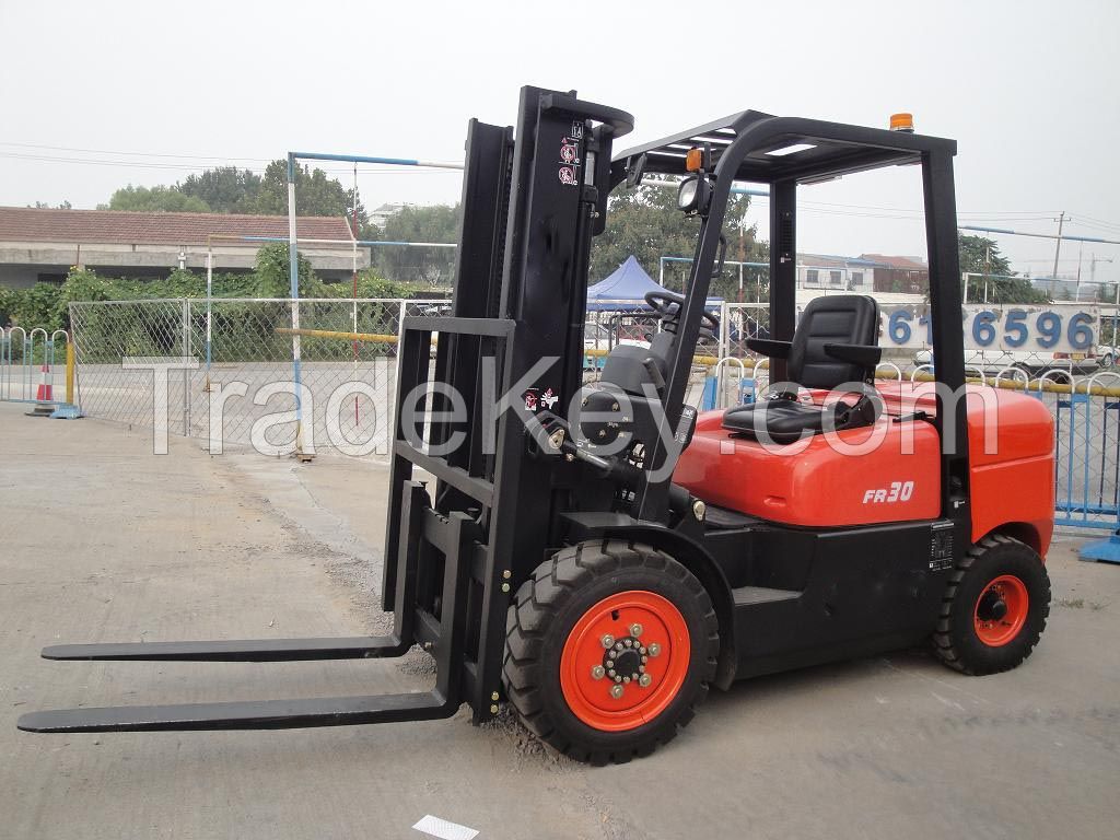 3 tons diesel engine forklift