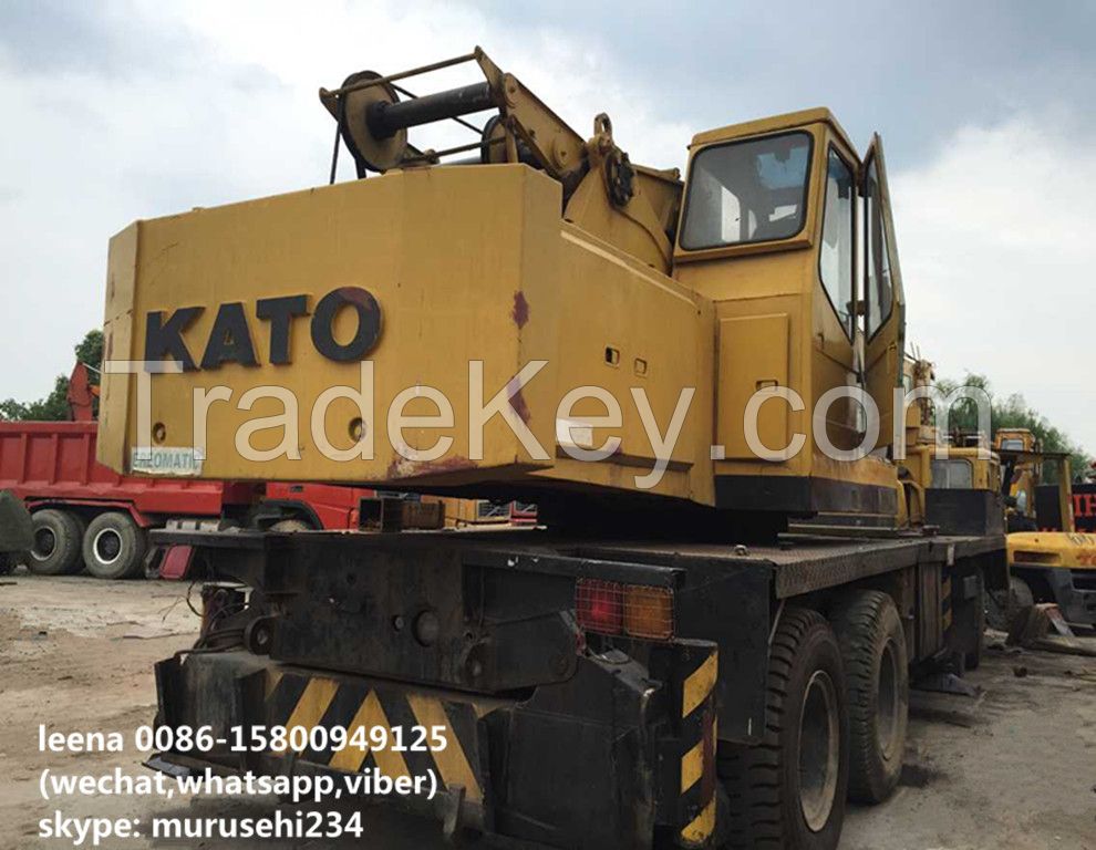 used kato 30tons truck mounted crane 