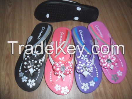 Women fashion comfortable flip-flops