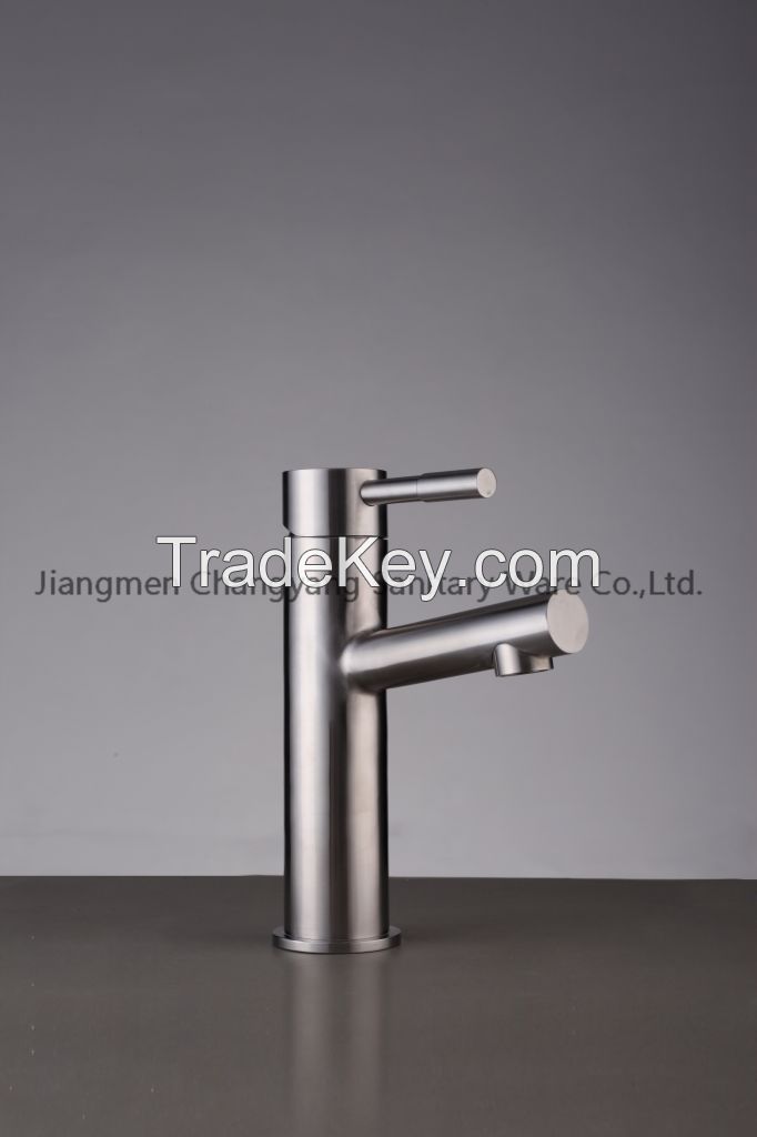 â��Cold and hotwater basin mixer