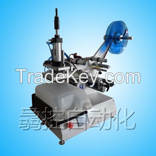 BK-611 semi-automatic labeling machine