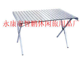 Lengthens folds the table