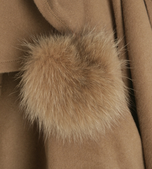 Cashmere shawls with Fur & knitted mink Furs