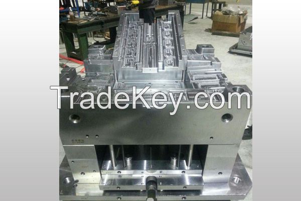 Vehicle bumper mould base