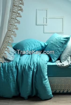 linen Bedding Sets with Duvet Covers. Designed and manufactured in Italy