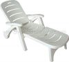 Folded Plastic sunbed ...