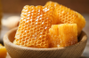 100% ORGANIC HONEYCOMB / HAND-HARVESTED FROM ECO-FRIENDLY HIVES / MADE IN VIETNAM