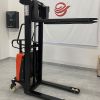 Semi-electric stacker.Ordering products can be contacted by mail.