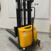 Semi-electric stacker.Ordering products can be contacted by mail.