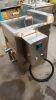 Food Processing Stainless Steel Oil Remove Machinery For Fried Food French Fry Chicken Broaster Deep Fryer Oil Filter Machine