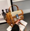 Factory wholesale handbags 2023 light ladies small square bags ladies fashion design purses For Females