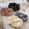 Knot Pillow Ball Xmas ...