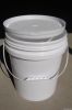 18L white plastic bucket with lid and handle for water and paint