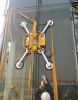 Vacuum lifter for glass sheet