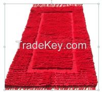 Tapis effillochÃ© en coton rouge avec fark