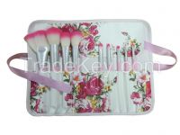 Brush set with pouch