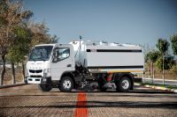 4 CBM Vacuum Road Sweeping Truck