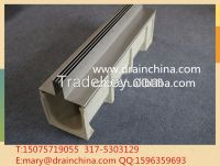 Stainless steel grating with polymer concrete channel