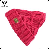 women&#039;s fashion winter cable knit beanie