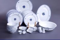 Embossed Korean Chrysanthemum High Temperature Delicate White Porcelain Dinner Set 56Ppcs (Wedding Anniversary Gift for Former US president George H.W. Bush) From China